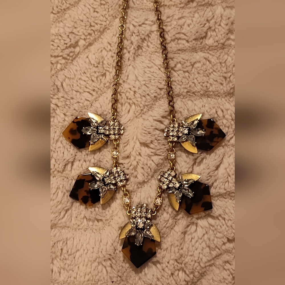Elegant Gold and Brown Statement Necklace